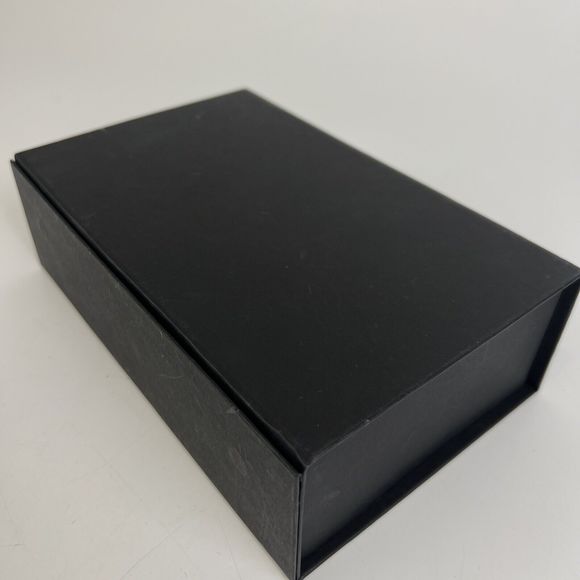 Oakley Empty box only *NO SUNGLASSES* BOX ONLY - Picture 7 of 12